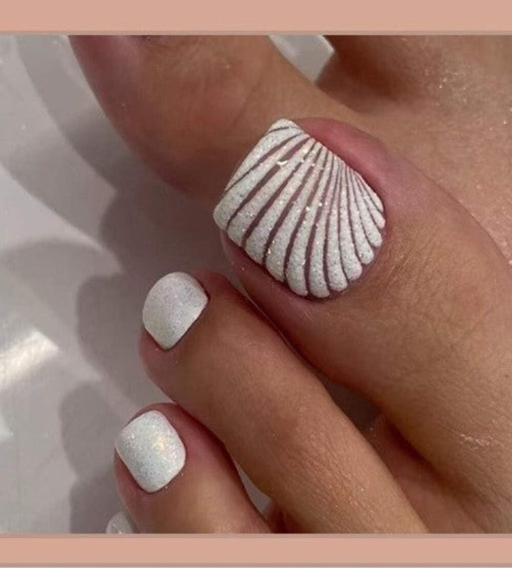 White Shell Design Press-On Toenails (24 Pcs) – Elegant DIY Toenails