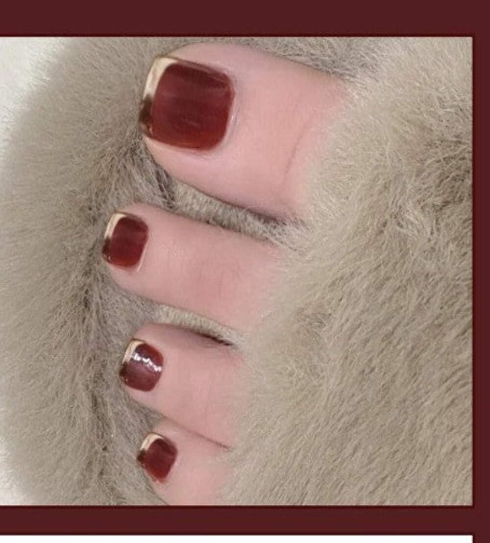 Burgundy Square Press-On Toenails with Gold Trim (24 Pcs) – Luxury Look